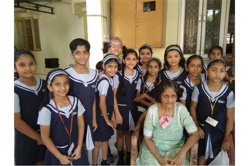 Visit by Children from CMS ;mti Nagar. Class 4 Students