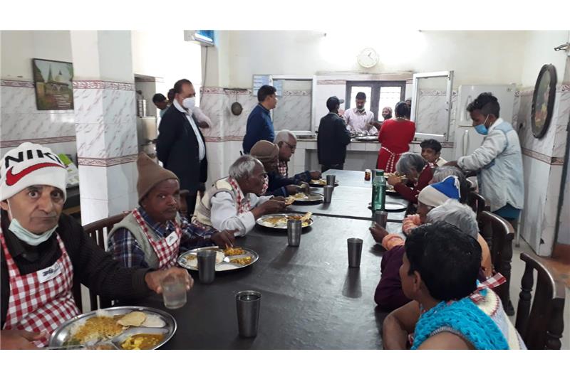 Mr Pradeep Jaiswal has sponsored lunch