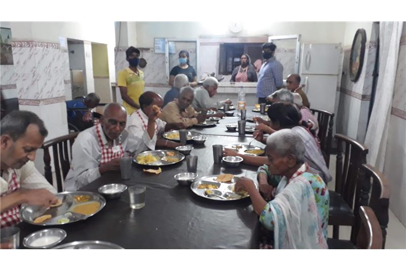 Ms Mansi Singh has donated dinner today