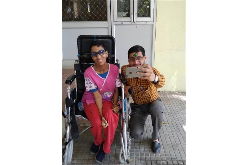 Pioneer Montessori Inter college" Geeta Palli Alambagh visited the Cheshire Home 