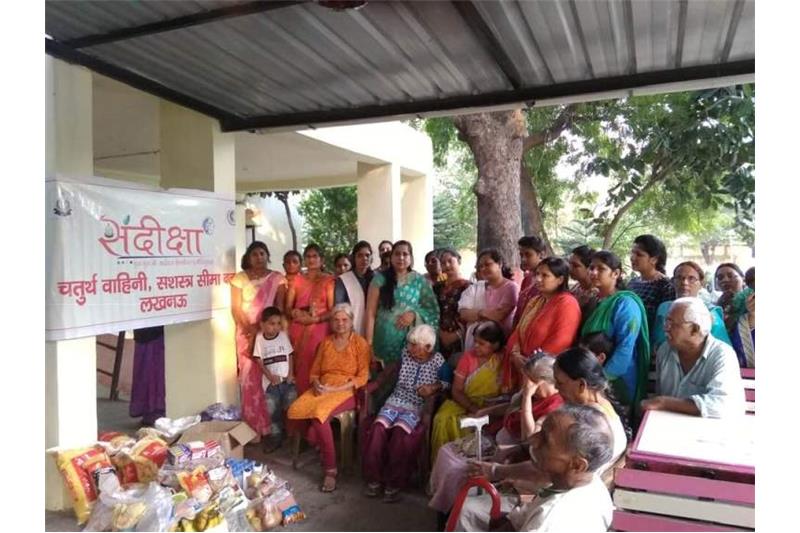 Visit by ladies of 4th SSB Battalion led by the Commanding Officers wife Ms Sandhya Shinde 