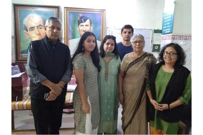 Ms Ritu Agarwal celebrated her Birthday and Deepawali with the Cheshire Home residents.