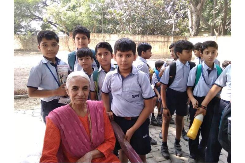 Children from Class IV ;mti Nagar visited the Cheshire Home