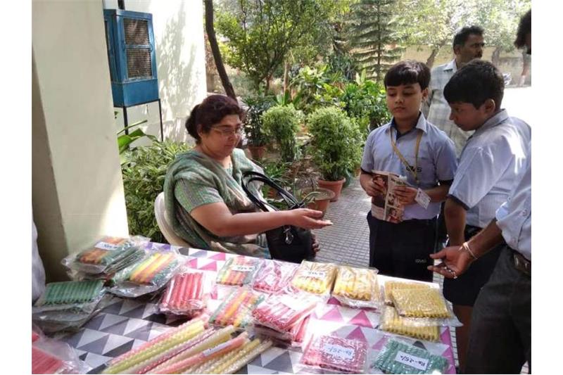 Children from Class IV ;mti Nagar visited the Cheshire Home