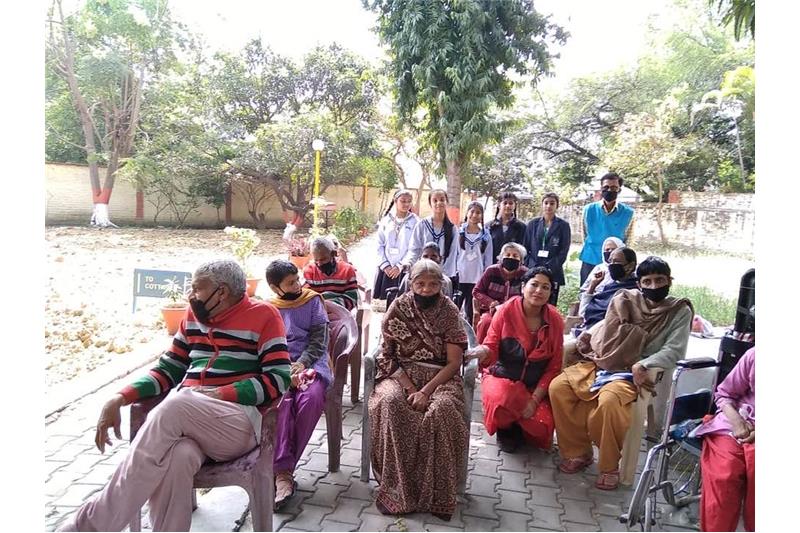 CMS School Rajendra Nagar III campus, Lucknow came to Cheshire home and celebrated Holi 7 March 2020