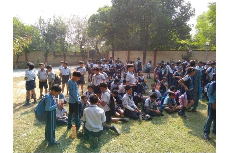 Children from Class IV ;mti Nagar visited the Cheshire Home