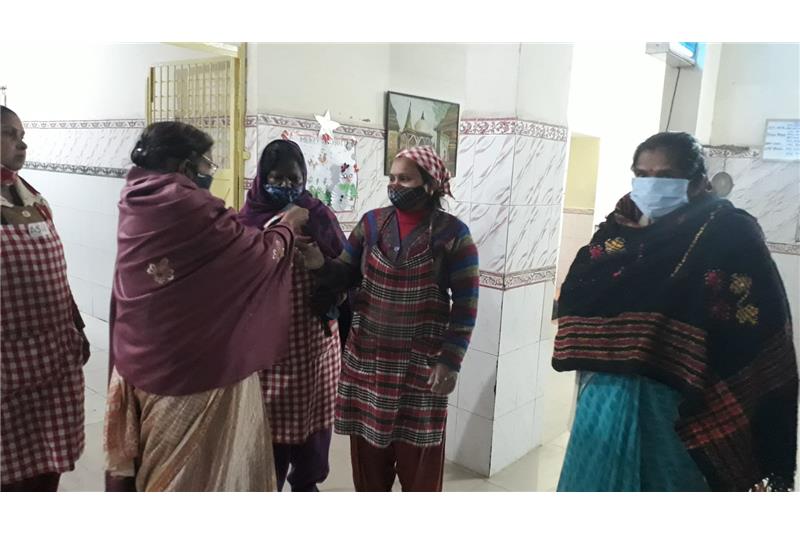 Mr Prashant Kumar Srivastava has distributed socks on 28.12.2021