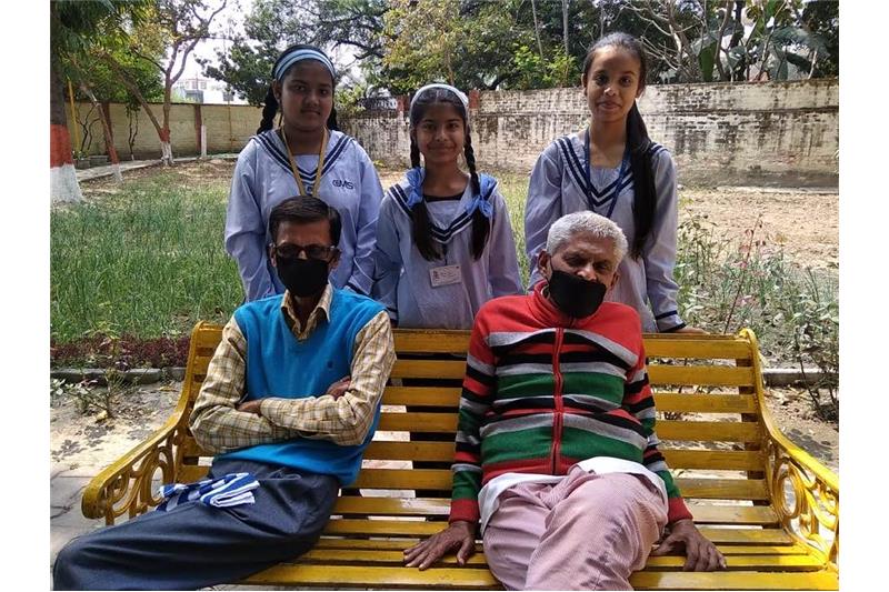 CMS School Rajendra Nagar III campus, Lucknow came to Cheshire home and celebrated Holi 7 March 2020