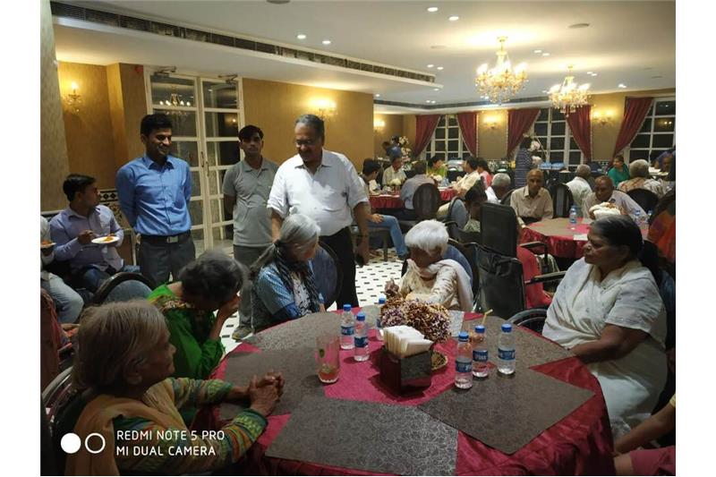 Mr and Mrs Sudhir Halwasiya hosted the Residents of Cheshire Home at Cappuccino Blast 11 April 
