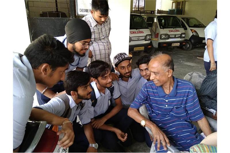 The Children and teachers of CMS Kanpur road Lucknow donated daily use items, old clothes 30 April 2019  