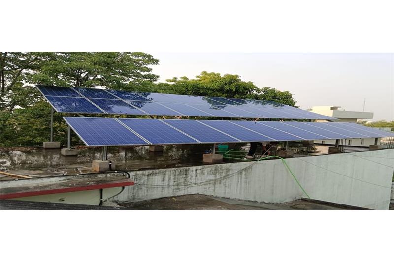 Solar Panel Cleaning 