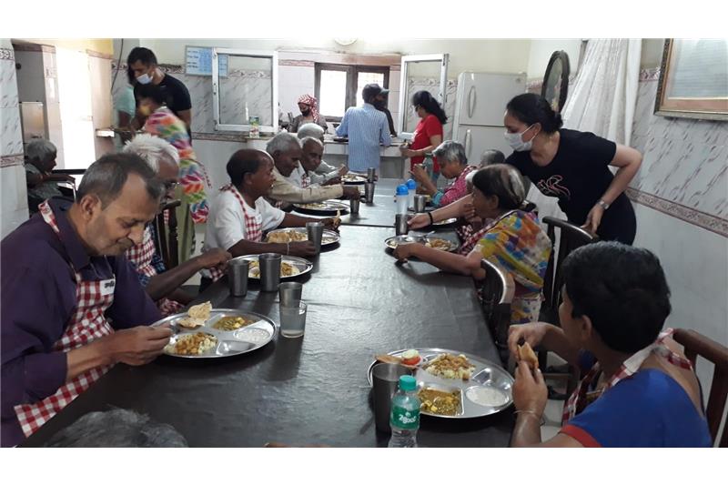 Ms. Aditi Nigam & Mr Shiva Ashok has sponsored lunch today