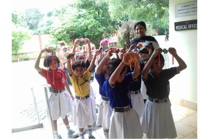 Children from DPS Eldeco visited the Cheshire Home today to celebrate Rakhi 