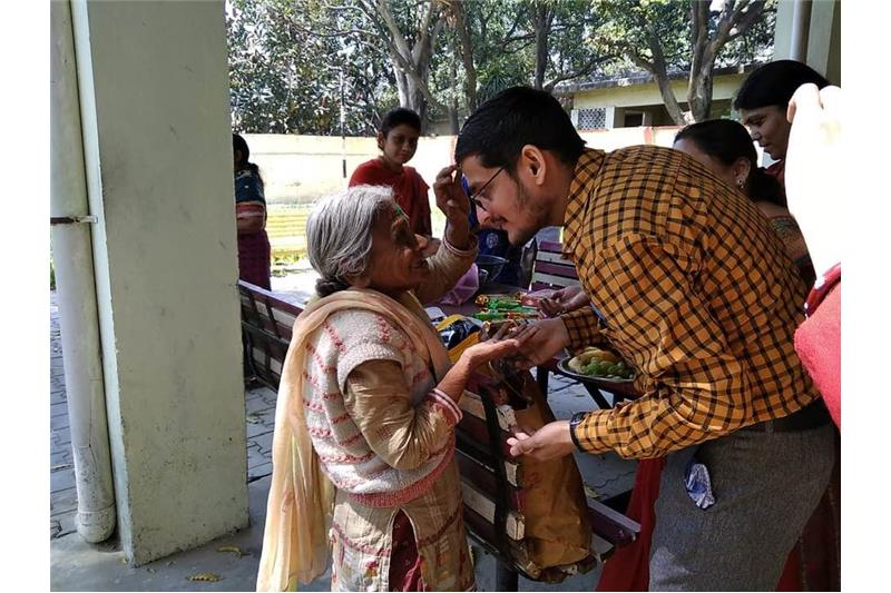 Pioneer Montessori Inter college" Geeta Palli Alambagh visited the Cheshire Home 