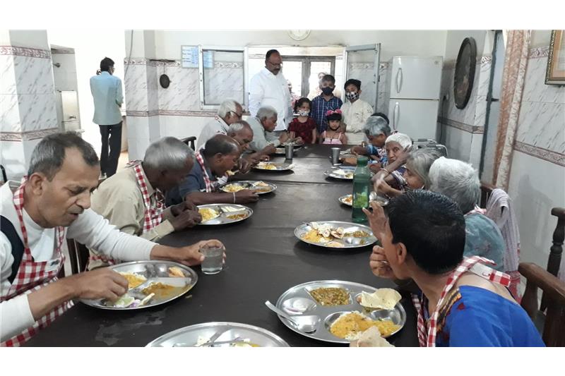 Mr Rajnish Singh Yadav has sponsored lunch today