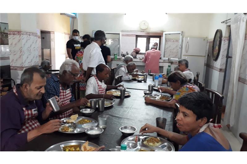Ms. Aditi Nigam & Mr Shiva Ashok has sponsored lunch today