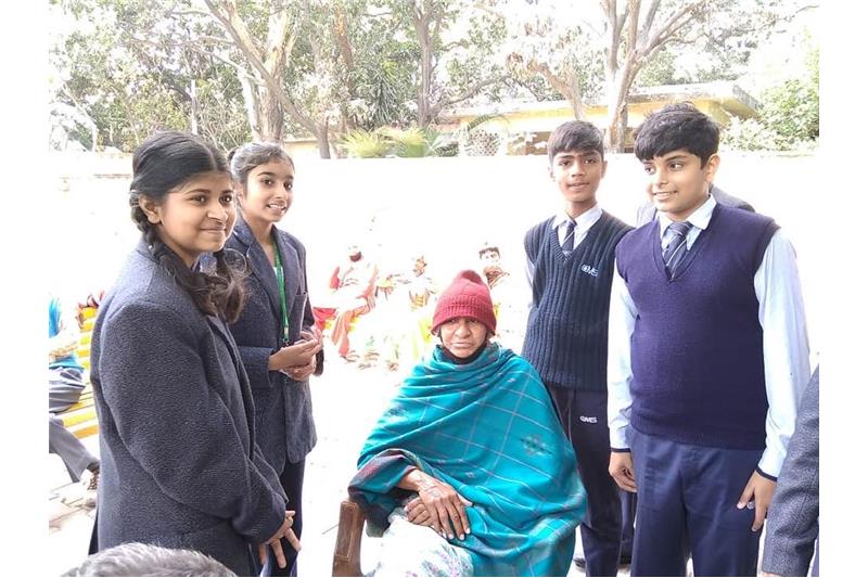 CMS School Rajendra Nagar III campus, Lucknow came to Cheshire home and celebrated Holi 7 March 2020