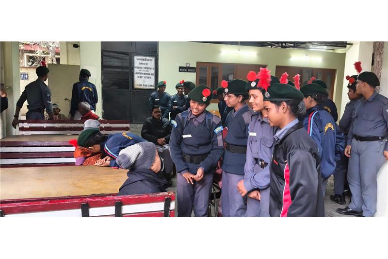 32  Cadets from 5 UP Air Sqn NCC Junior wing along with 1st Officer Mrs Sadhna Singh  & 1 CTO visited at Cheshire home and interacted with the residents