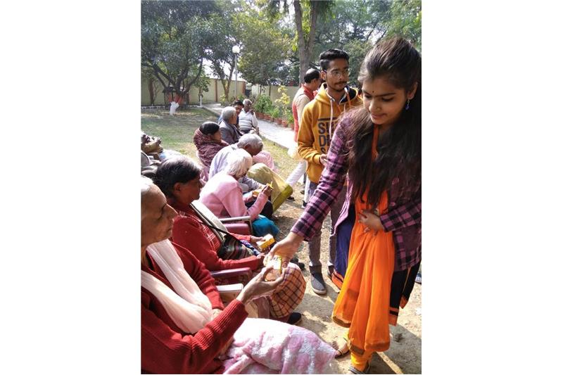 Members of Sanskar Shri Vinayak Trust visited Cheshire Home