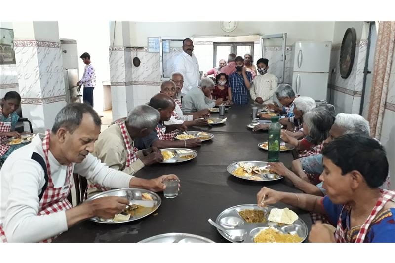 Mr Rajnish Singh Yadav has sponsored lunch today