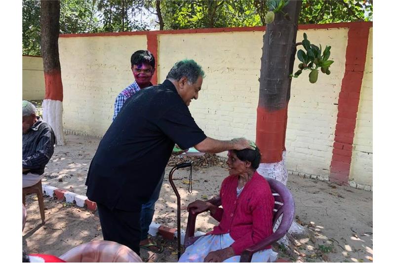 Holi with the Cheshire Home residents 21 March 2019