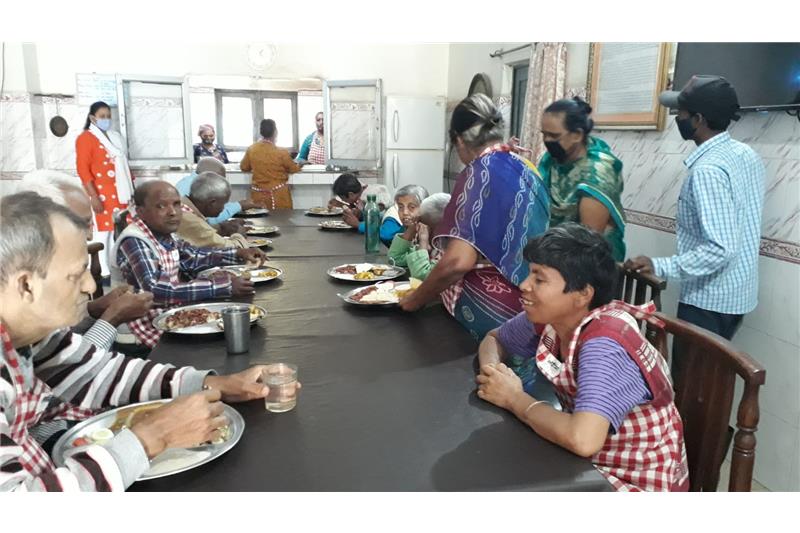 Ms Arti has sponsored lunch