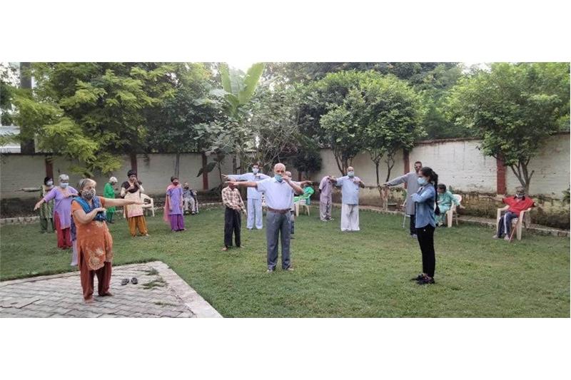 Food packets distributed by Mr Yusuf from Taj Hotel