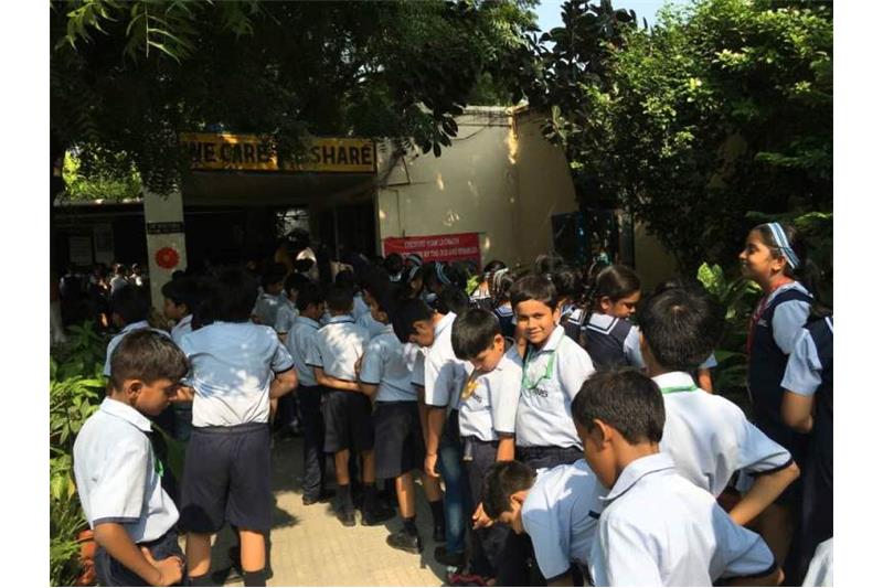 CMS ;mti Nagar Class IV Students Visited Cheshire Home.